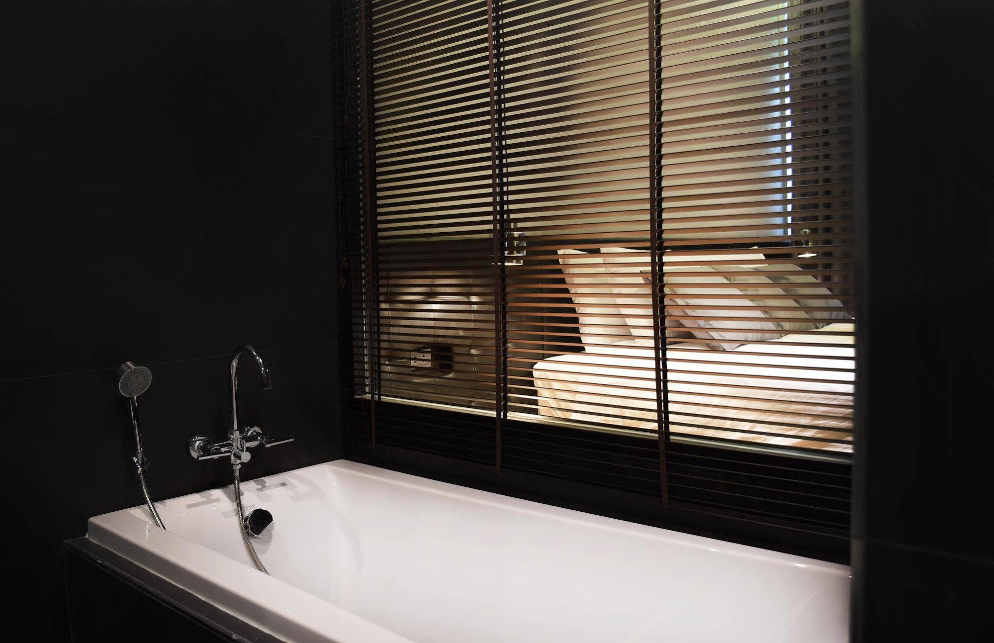 Srianunt Boutique Hotel Buriram Buitenkant foto